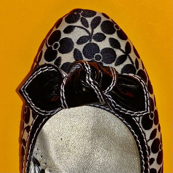 Women’s Kitten Heel Flats Leather and Fabric Shoes size 10 - Picture 8 of 8